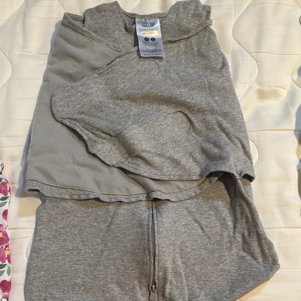 Halo Gray Kids Wearable Blanket